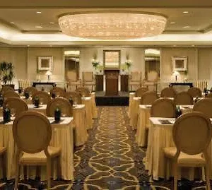 5* Hotel Four Seasons At Kingdom Center